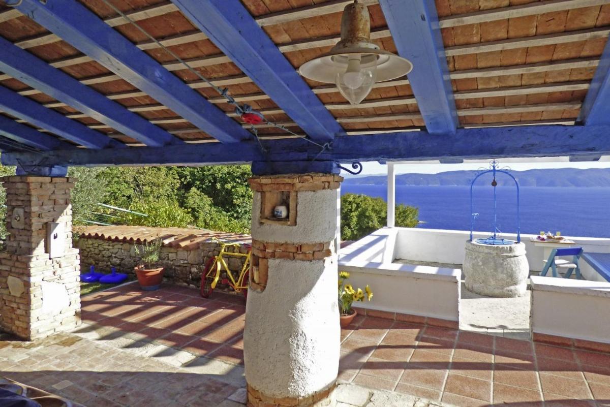 Crni In Crni - Haus Fuer 6 Personen Villa Labin  Exterior photo